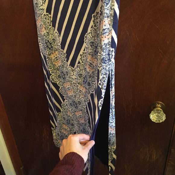 Printed Side-Slit Maxi - Picture 3 of 3